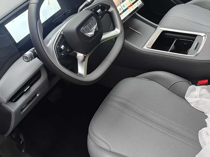 Geely Galaxy L7 2025 2025款 EM-i 115km 远航版