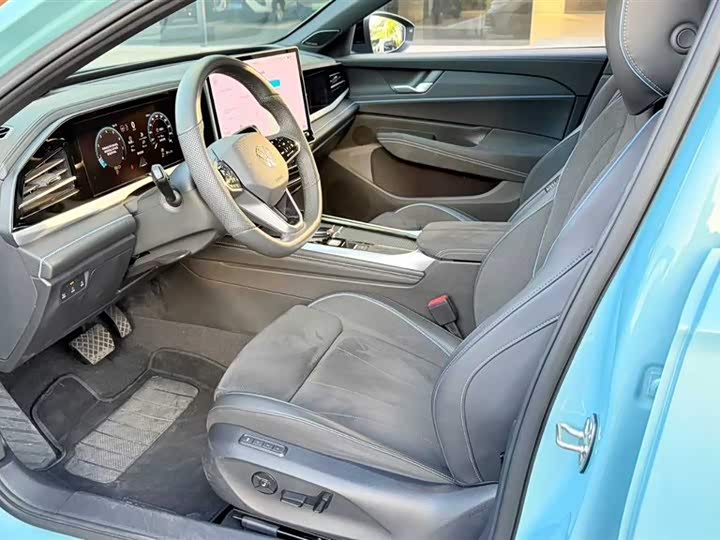 Volkswagen Passat 2025 2025款 Pro 380TSI 星空龙尊版