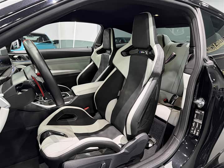 BMW M4 2024 2024款 M4双门轿跑车 M xDrive 雷霆版