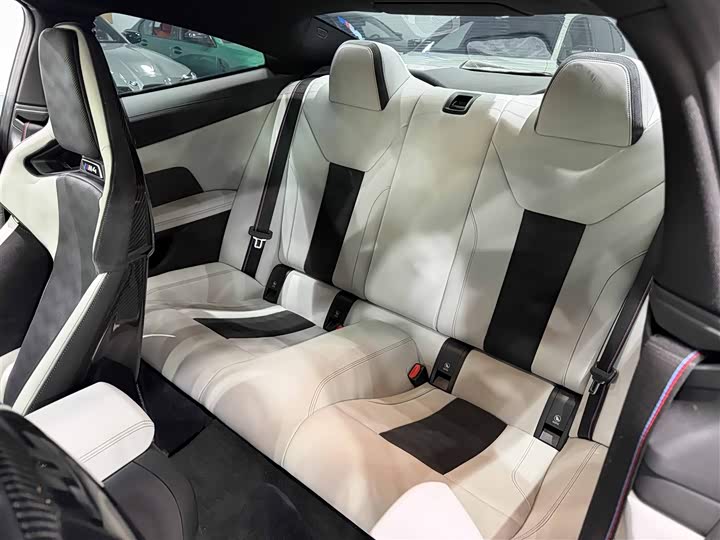 BMW M4 2024 2024款 M4双门轿跑车 M xDrive 雷霆版