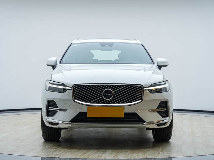 Volvo XC60 2026 2026款 B5 四驱智逸豪华版