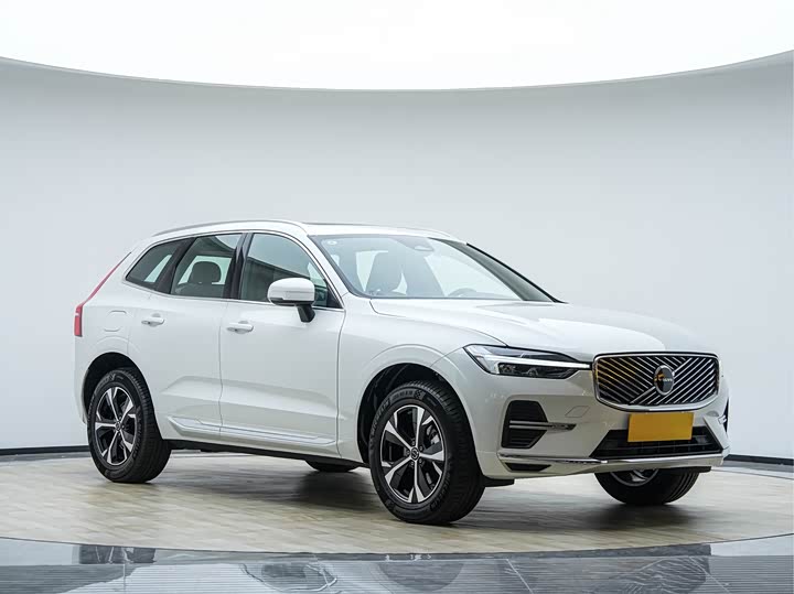 Volvo XC60 2026 2026款 B5 四驱智逸豪华版
