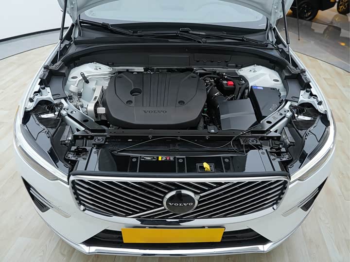 Volvo XC60 2026 2026款 B5 四驱智逸豪华版