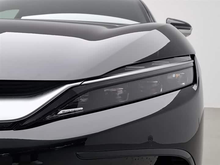 BYD Han 2025 2025款 EV 智驾版 605KM尊荣型