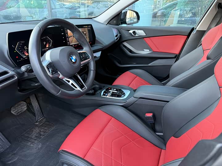 BMW 2 Series 2025 2025款 225L M运动曜夜套装