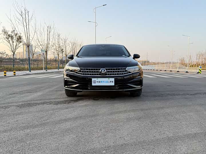 Volkswagen Magotan 2025 2025款 改款 众享款 330TSI DSG豪华型