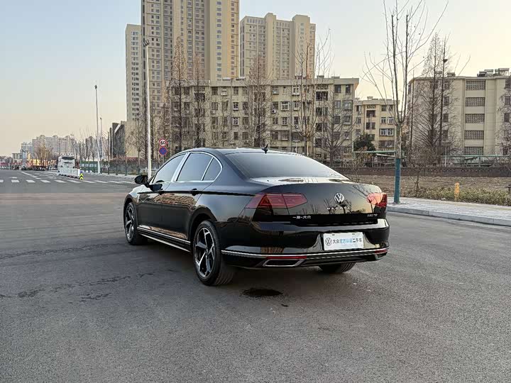 Volkswagen Magotan 2025 2025款 改款 众享款 330TSI DSG豪华型