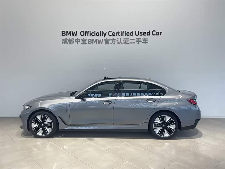 BMW i3 2025 2025款 eDrive 40 L 曜夜运动套装