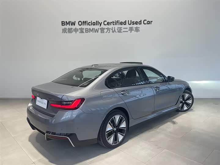 BMW i3 2025 2025款 eDrive 40 L 曜夜运动套装