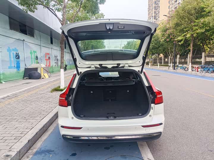 Volvo V60 2024 2024款 B5 智远豪华版