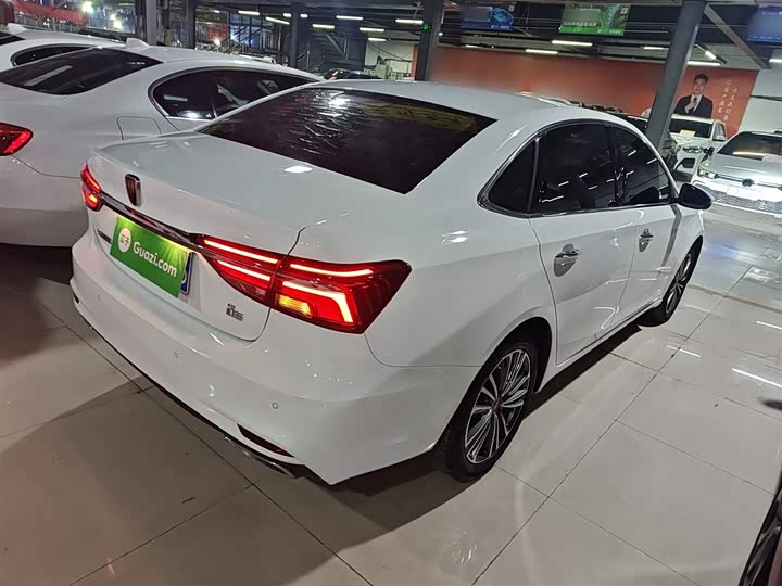 Roewe i6 2020 2020款 PLUS 1.6L CVT 4G互联荣耀旗舰版