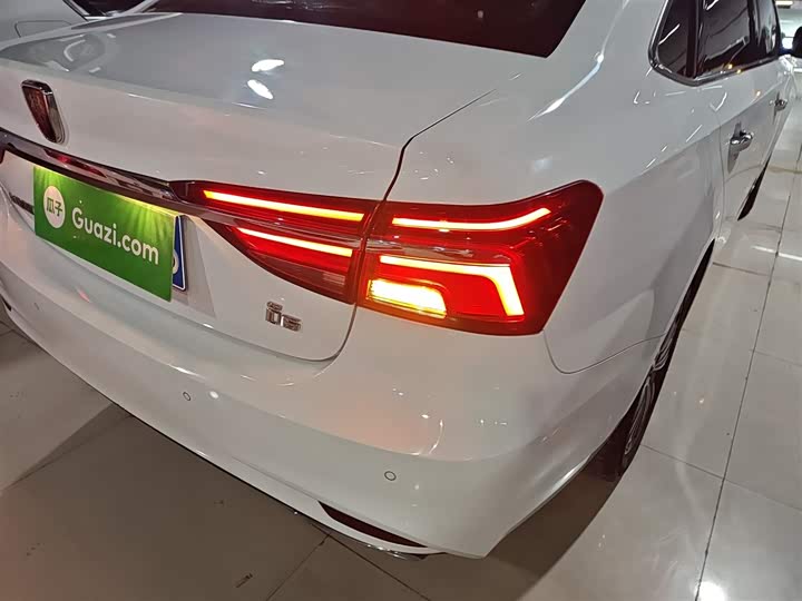 Roewe i6 2020 2020款 PLUS 1.6L CVT 4G互联荣耀旗舰版