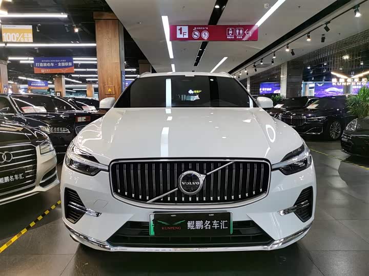 Volvo XC60 Hybrid 2025 2025款 插电式混动 长续航四驱智远豪华版