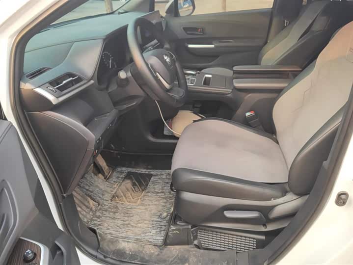 Toyota Granvia 2024 2024款 2.5L混动 豪华版