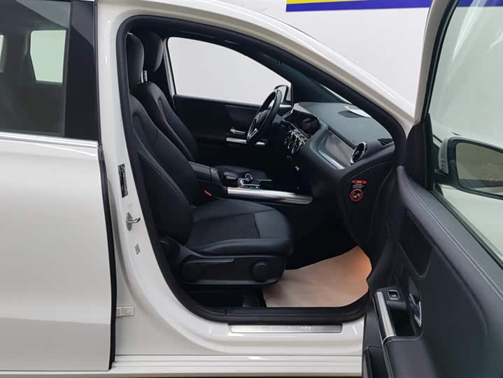 Mercedes-Benz B-Class 2022 2022款 改款 B 200 动感型