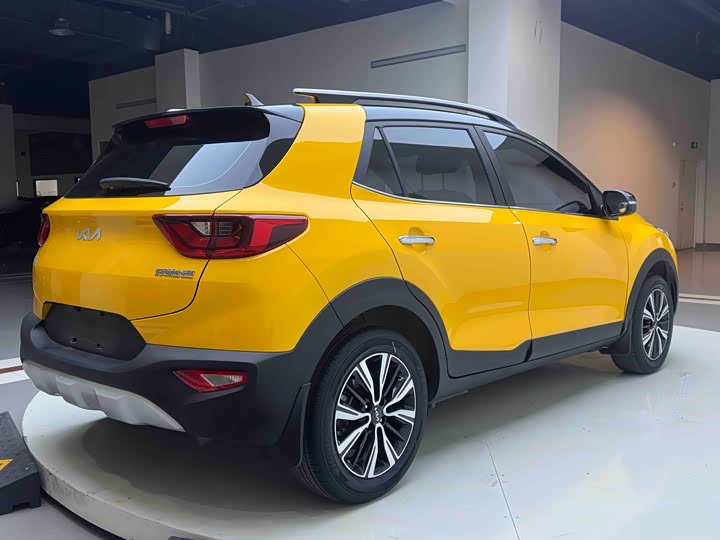 Kia KX1 2021 2021款 1.4L CVT天窗款