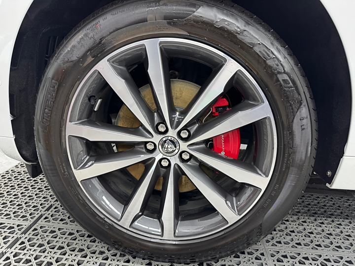 Jaguar F-Pace 2024 2024款 P250 R-Dynamic SE