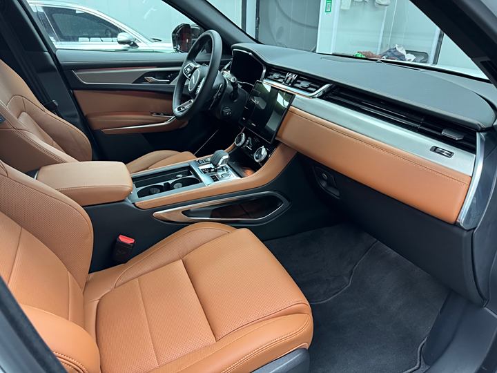 Jaguar F-Pace 2024 2024款 P250 R-Dynamic SE