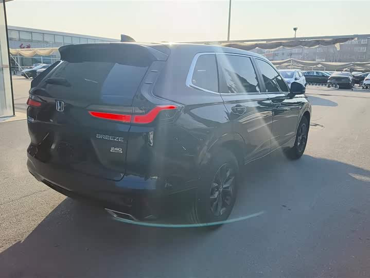 Honda Breeze 2025 2025款 240TURBO 两驱豪华版 5座