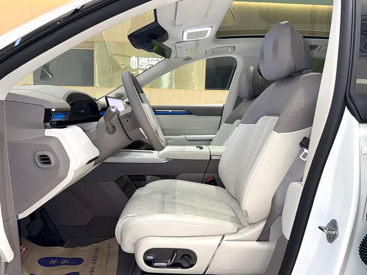 Zeekr 7X 2025 2025款 100kWh 长续航四驱智驾版