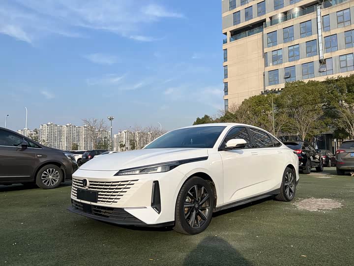 Changan Yida 2023 2023款 蓝鲸NE 1.5T GDI DCT尊贵型