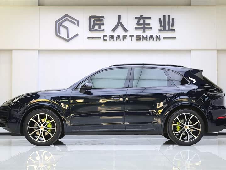 Porsche Cayenne Hybrid 2023 2023款 Cayenne E-Hybrid 2.0T 铂金版