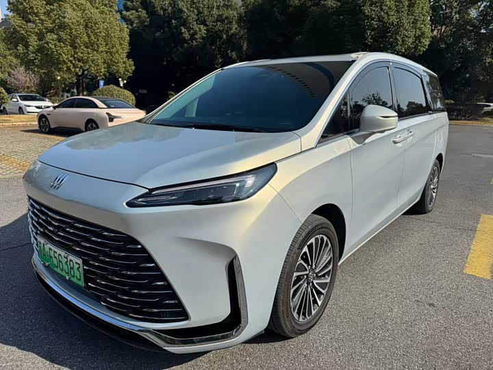 Buick GL8 Hybrid 2025 2025款 陆尚 尊享版 7座