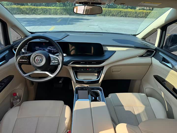 Buick GL8 Hybrid 2025 2025款 陆尚 尊享版 7座