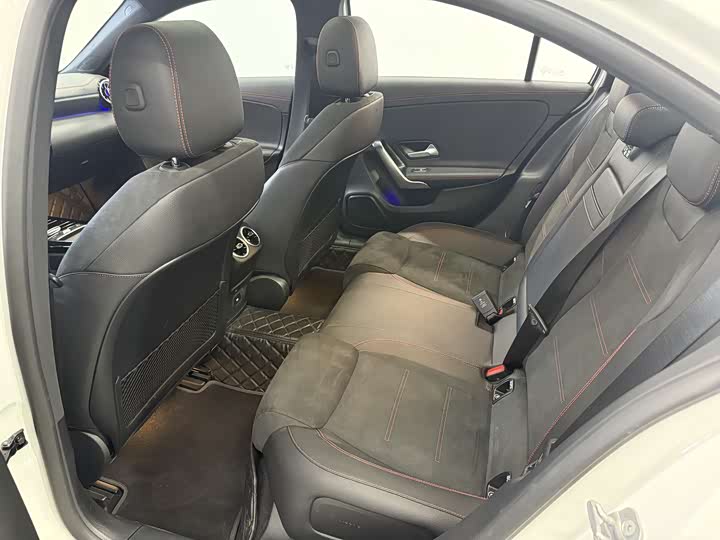 Mercedes-Benz A-Class 2025 2025款 A 200 L 时尚型