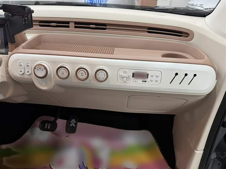 Bestune Pony 2026 2026款 222km 炫彩马