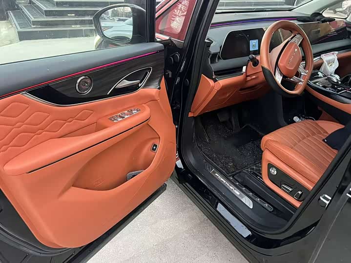 Dongfeng Forthing Xinghai V9 2024 2024款 1.5TD 200km 青云梯系列 旗舰型