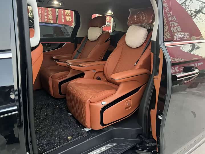 Dongfeng Forthing Xinghai V9 2024 2024款 1.5TD 200km 青云梯系列 旗舰型