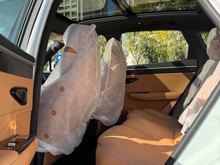 Geely Galaxy L7 2025 2025款 EM-i 115km 探索版