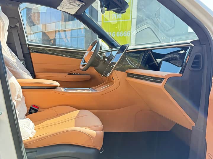 Geely Galaxy L7 2025 2025款 EM-i 115km 探索版