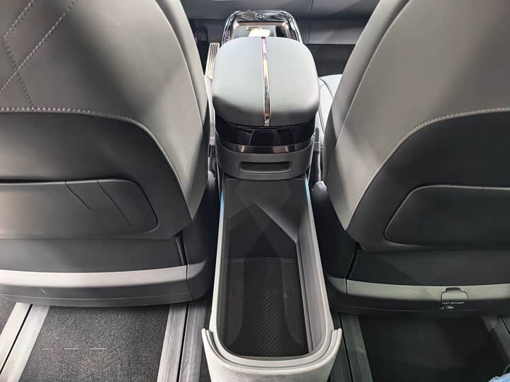 Zeekr Mix 2025 2025款 长续航智驾版