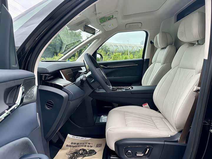 Zeekr 009 2024 2024款 光辉典藏版