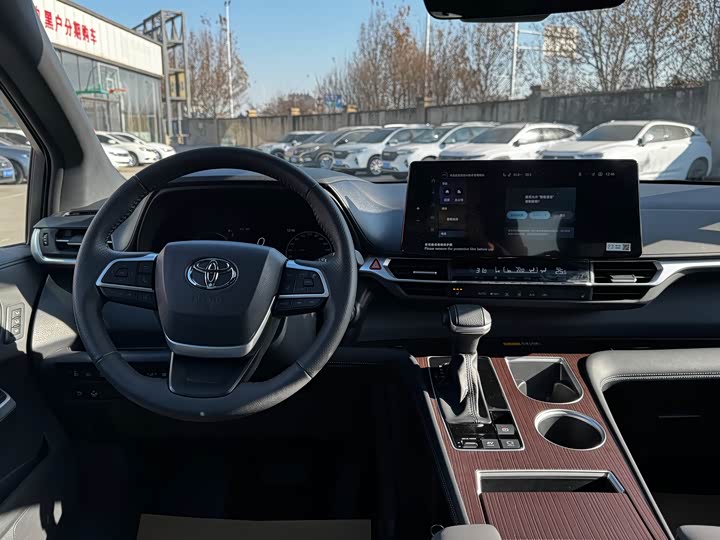 Toyota Granvia 2024 2024款 2.5L混动 尊贵PLUS版