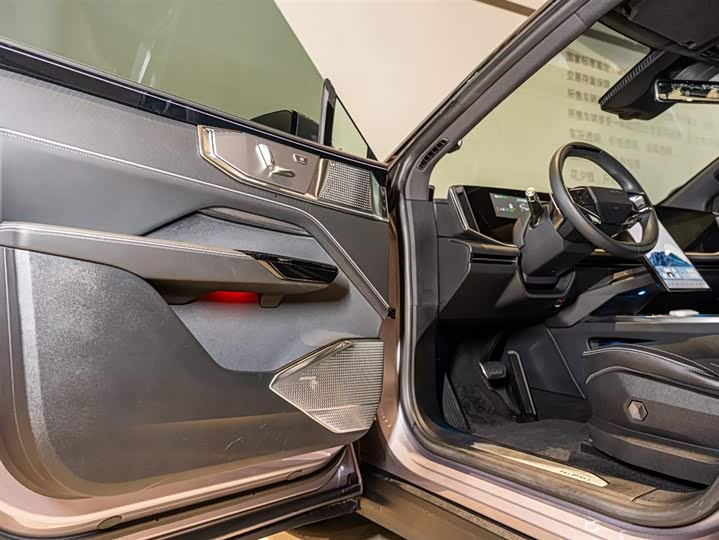 HiPhi Y 2023 2023款 560km 精英版