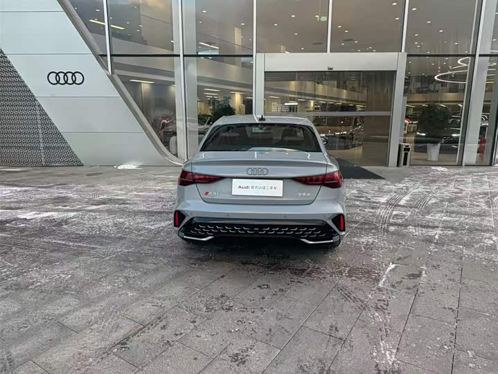 Audi A3 2025 2025款 A3L Limousine 35TFSI 飞驰尊享型