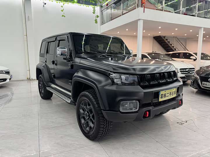 BAIC Beijing BJ40 2024 2024款 2.0D 刀锋英雄荣耀版