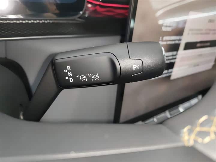 Zeekr 7X 2025 2025款 100kWh 长续航后驱智驾版