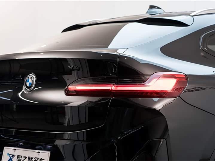 BMW X4 2022 2022款 xDrive 25i M运动套装