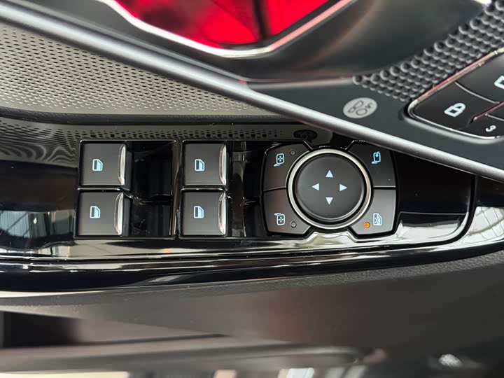 Ford Explorer 2024 2024款 2.3T EcoBoost 昆仑巅峰版 6座