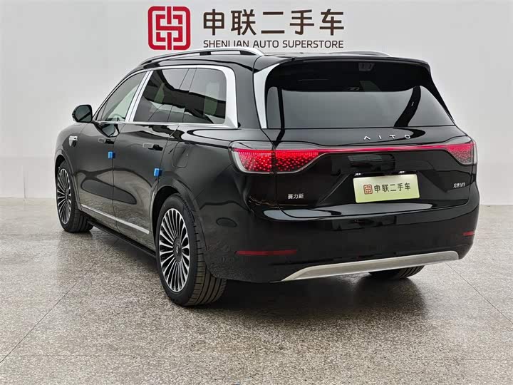 Aito M9 2025 2025款 增程 Ultra版 52kWh 6座版