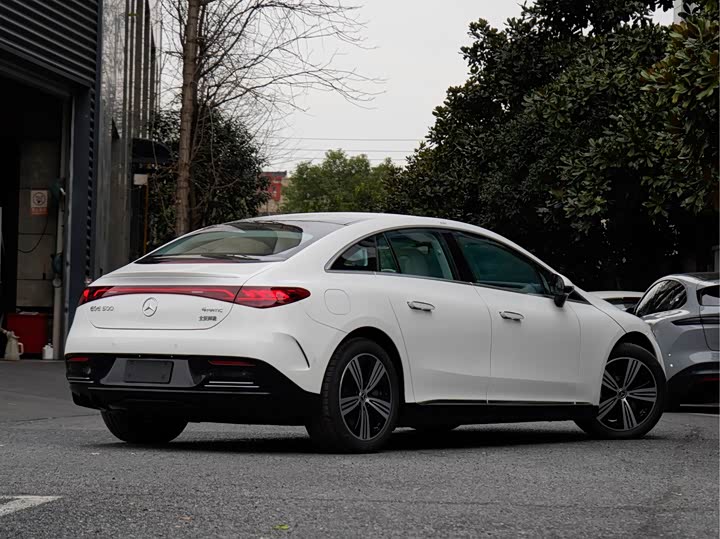 Mercedes-Benz EQE 2025 2025款 500 4MATIC 先锋版
