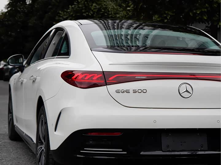 Mercedes-Benz EQE 2025 2025款 500 4MATIC 先锋版
