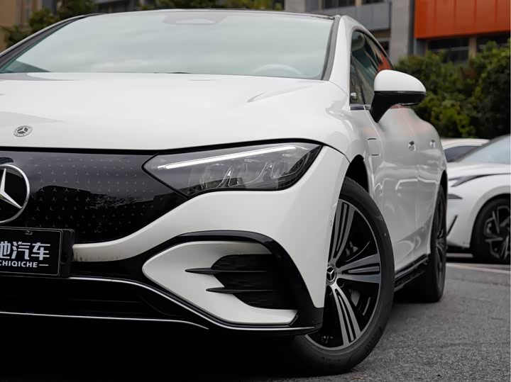 Mercedes-Benz EQE 2025 2025款 500 4MATIC 先锋版