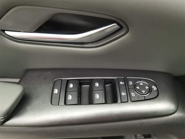 BYD Song Pro Hybrid 2025 2025款 第二代 智驾版 DM-i 115KM超越型