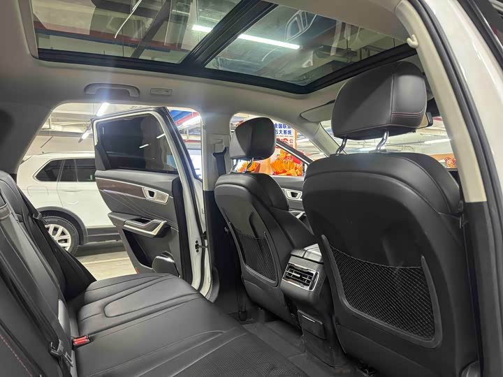 Bestune T99 2023 2023款 2.0T 自动尊享型（6AT）