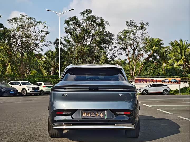 Zeekr 7X 2025 2025款 100kWh 长续航后驱智驾版